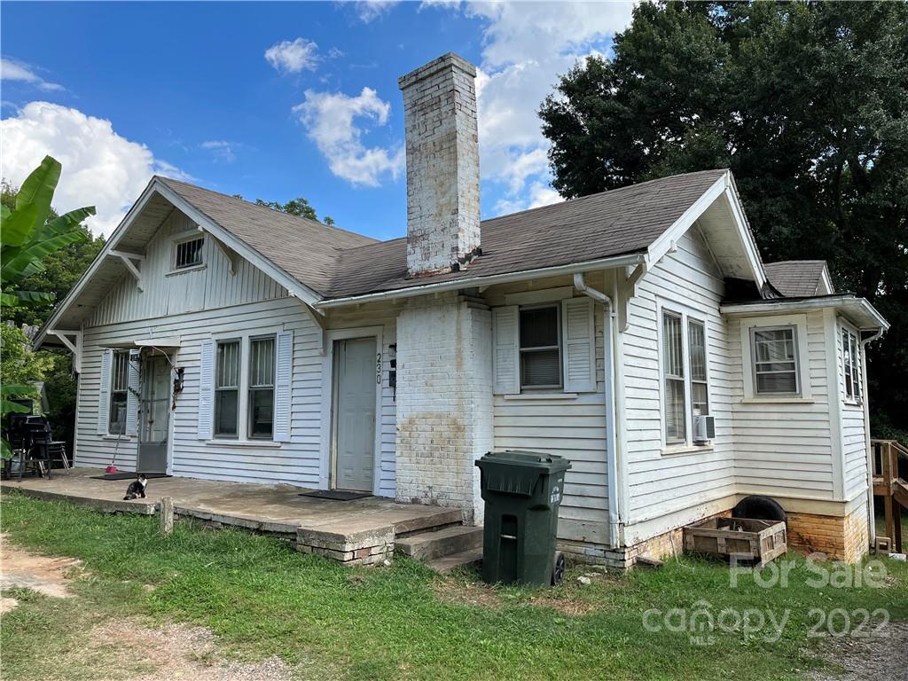 232 8th Avenue SE Hickory NC 28602