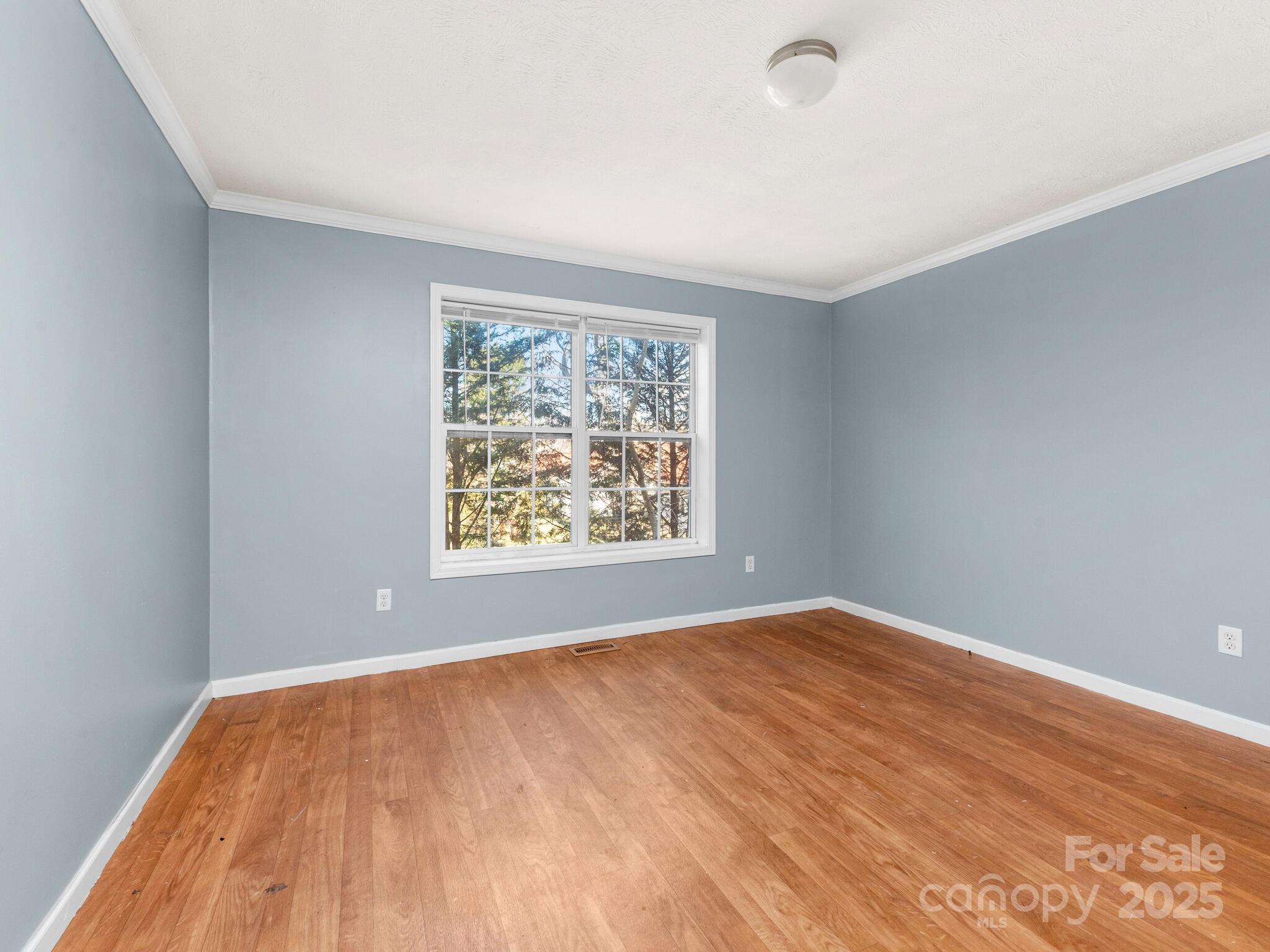 5 Sterling Roberts Way Asheville NC 28801