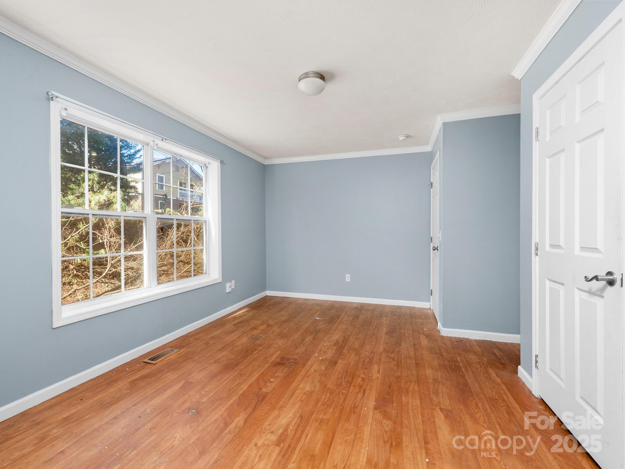 5 Sterling Roberts Way Asheville NC 28801