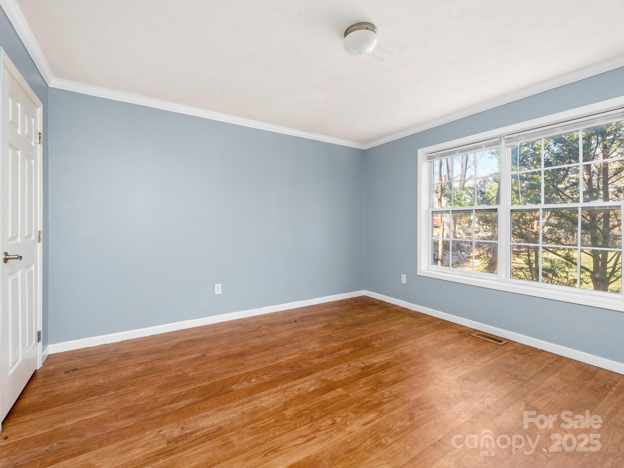 5 Sterling Roberts Way Asheville NC 28801