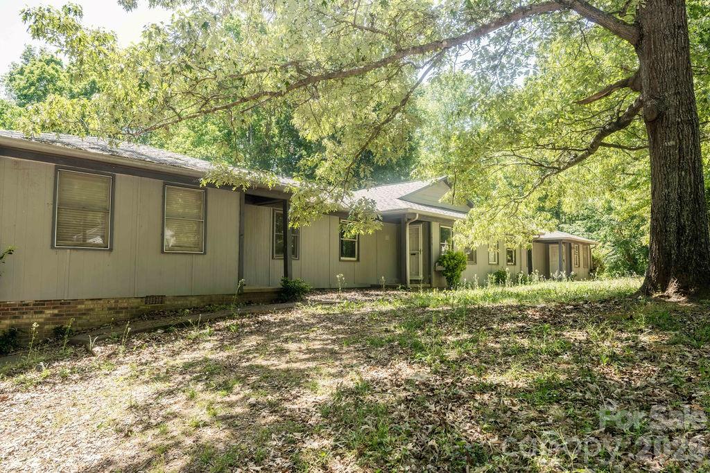 2472 Lake Street Lincolnton NC 28092