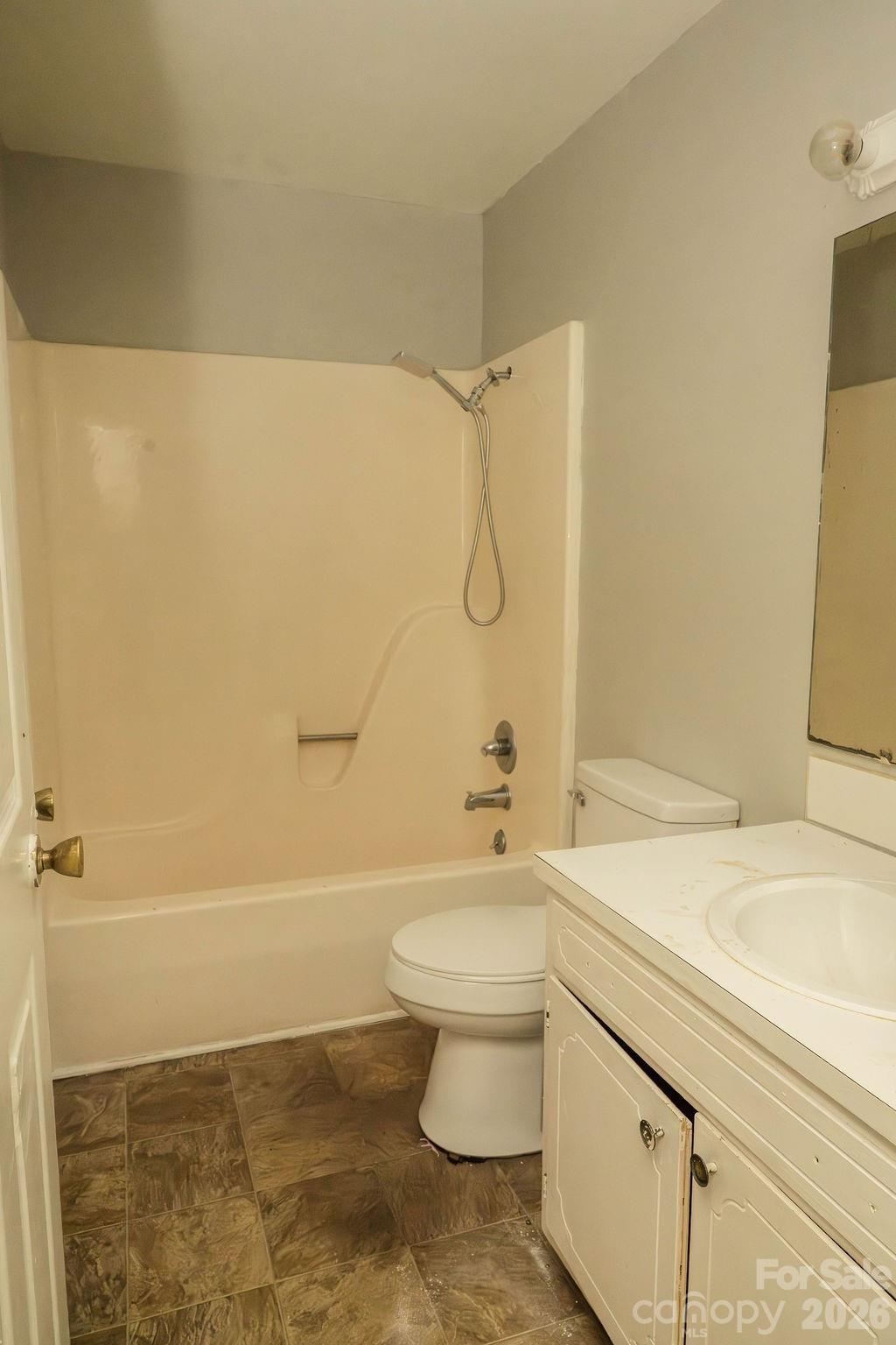 2472 Lake Street Lincolnton NC 28092