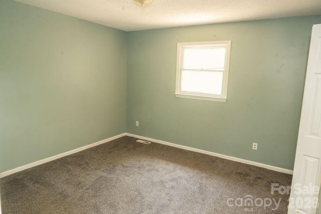 2472 Lake Street Lincolnton NC 28092