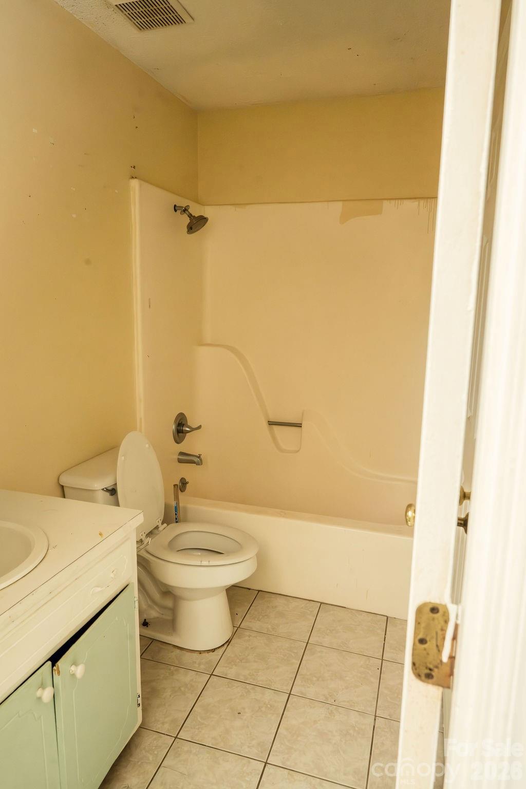 2472 Lake Street Lincolnton NC 28092