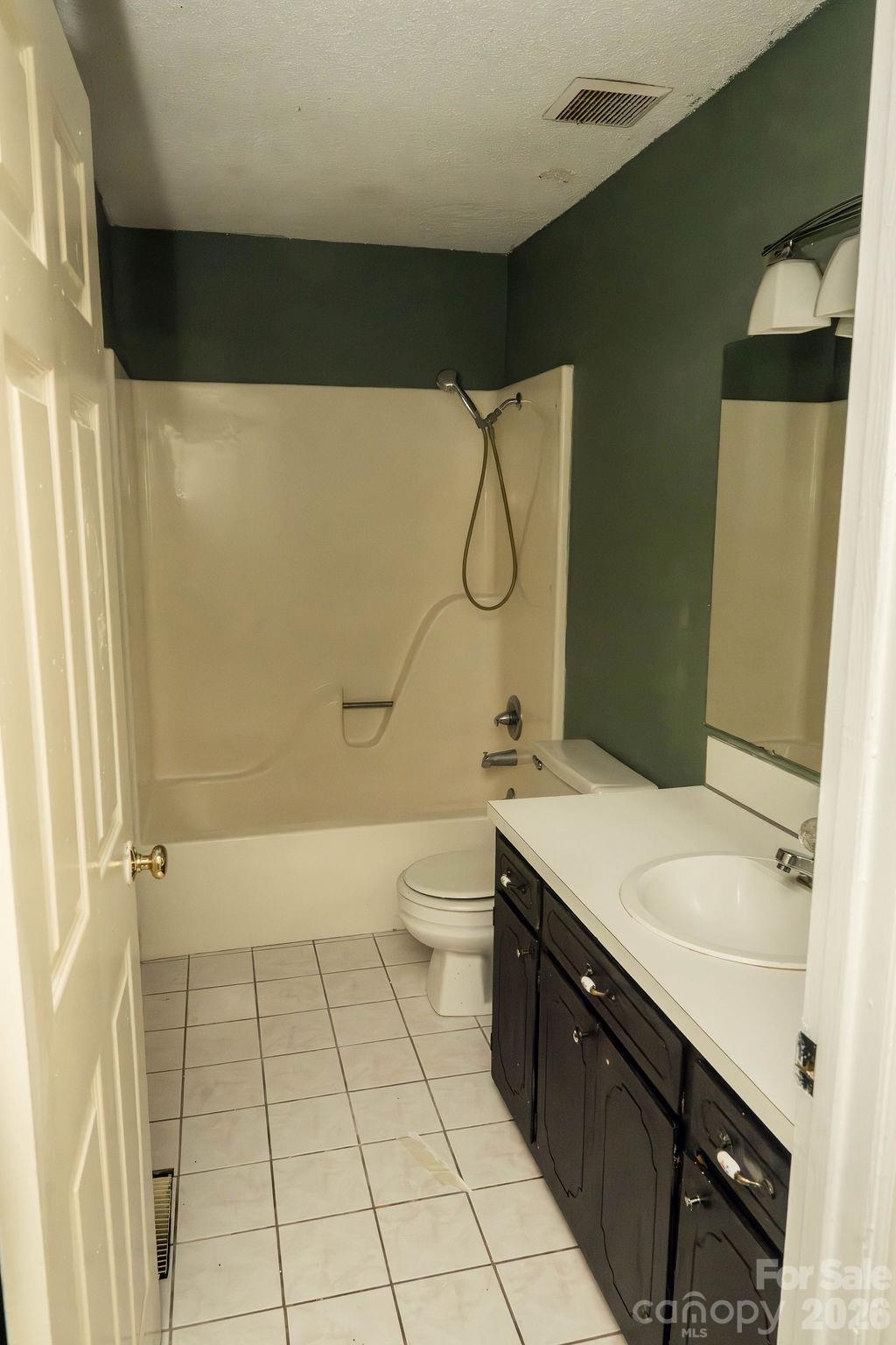 2472 Lake Street Lincolnton NC 28092