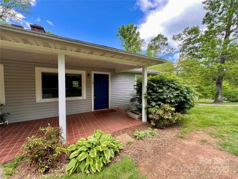 135 Haynes Street Hendersonville NC 28791