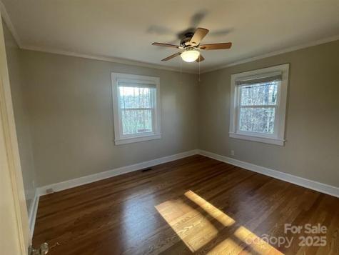 135 Haynes Street Hendersonville NC 28791