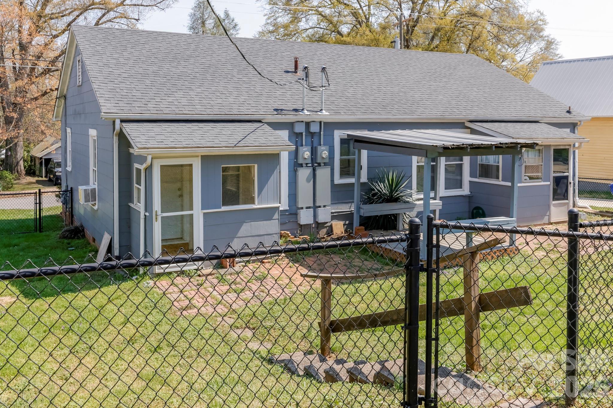 114 S Mitchell Street Rutherfordton NC 28139