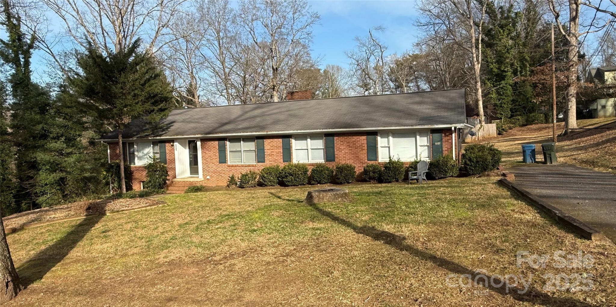 220-222 31st Avenue NW Hickory NC 28601