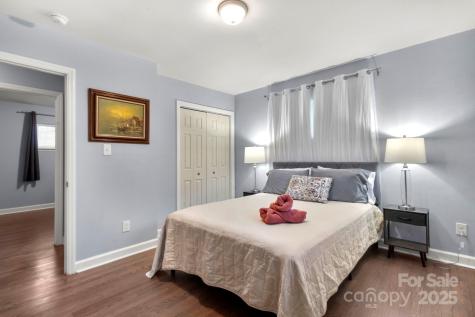 7047 Cheyenne Drive Charlotte NC 28262