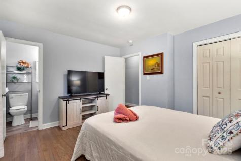 7047 Cheyenne Drive Charlotte NC 28262