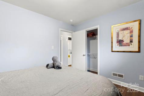 7047 Cheyenne Drive Charlotte NC 28262