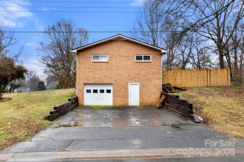 7047 Cheyenne Drive Charlotte NC 28262