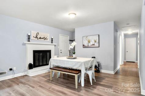 7047 Cheyenne Drive Charlotte NC 28262