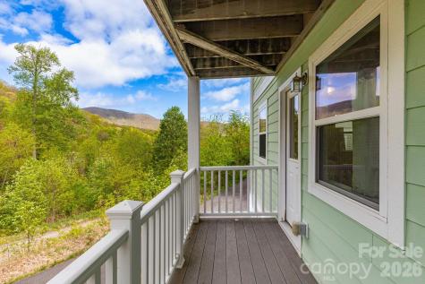 12 Lila Lane Clyde NC 28721