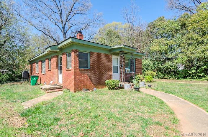 2831 Parkway Avenue Charlotte NC 28208