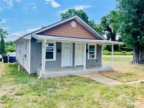 707,709,711,713 S Elm Street Statesville NC 28677