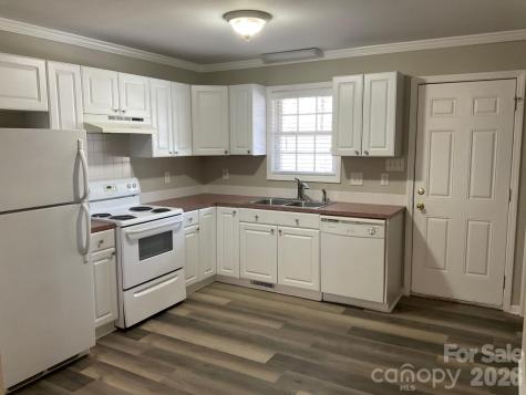 1020 Rosewood Drive Dallas NC 28034