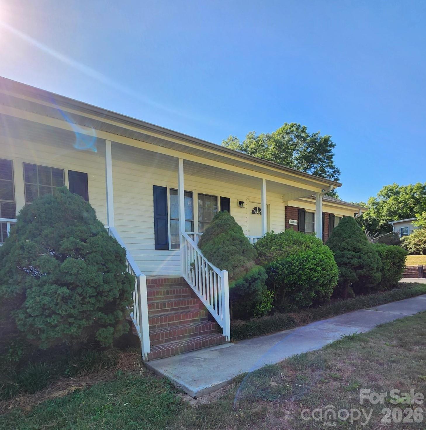 1020 Rosewood Drive Dallas NC 28034