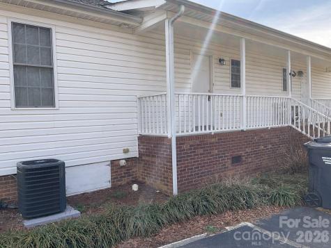 1020 Rosewood Drive Dallas NC 28034