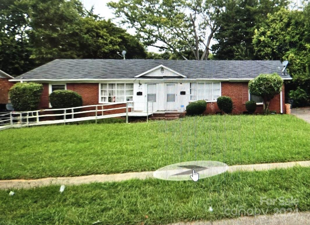 3713 Driftwood Drive Charlotte NC 28205