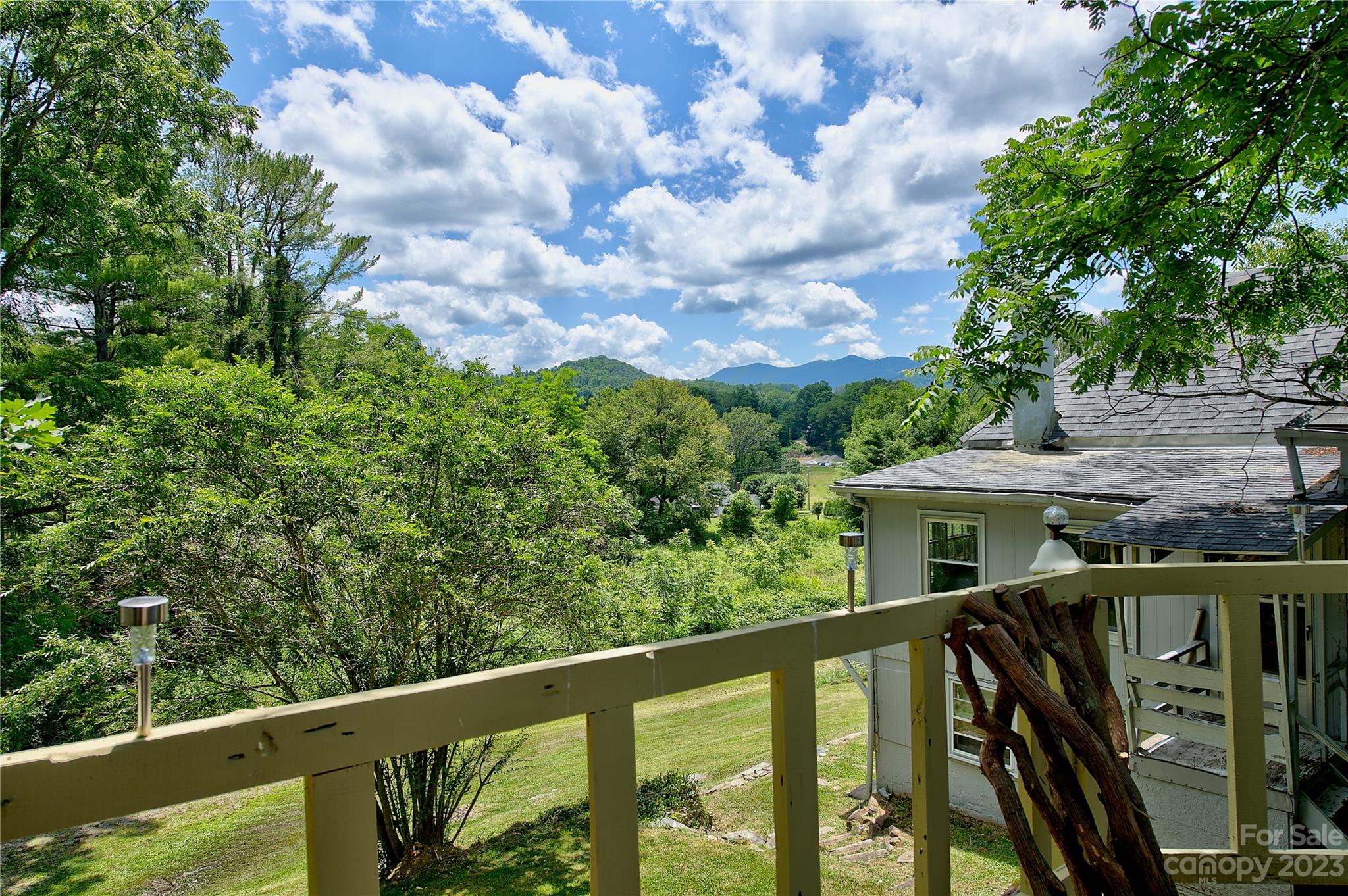 20 Green Mountain Drive Burnsville NC 28714
