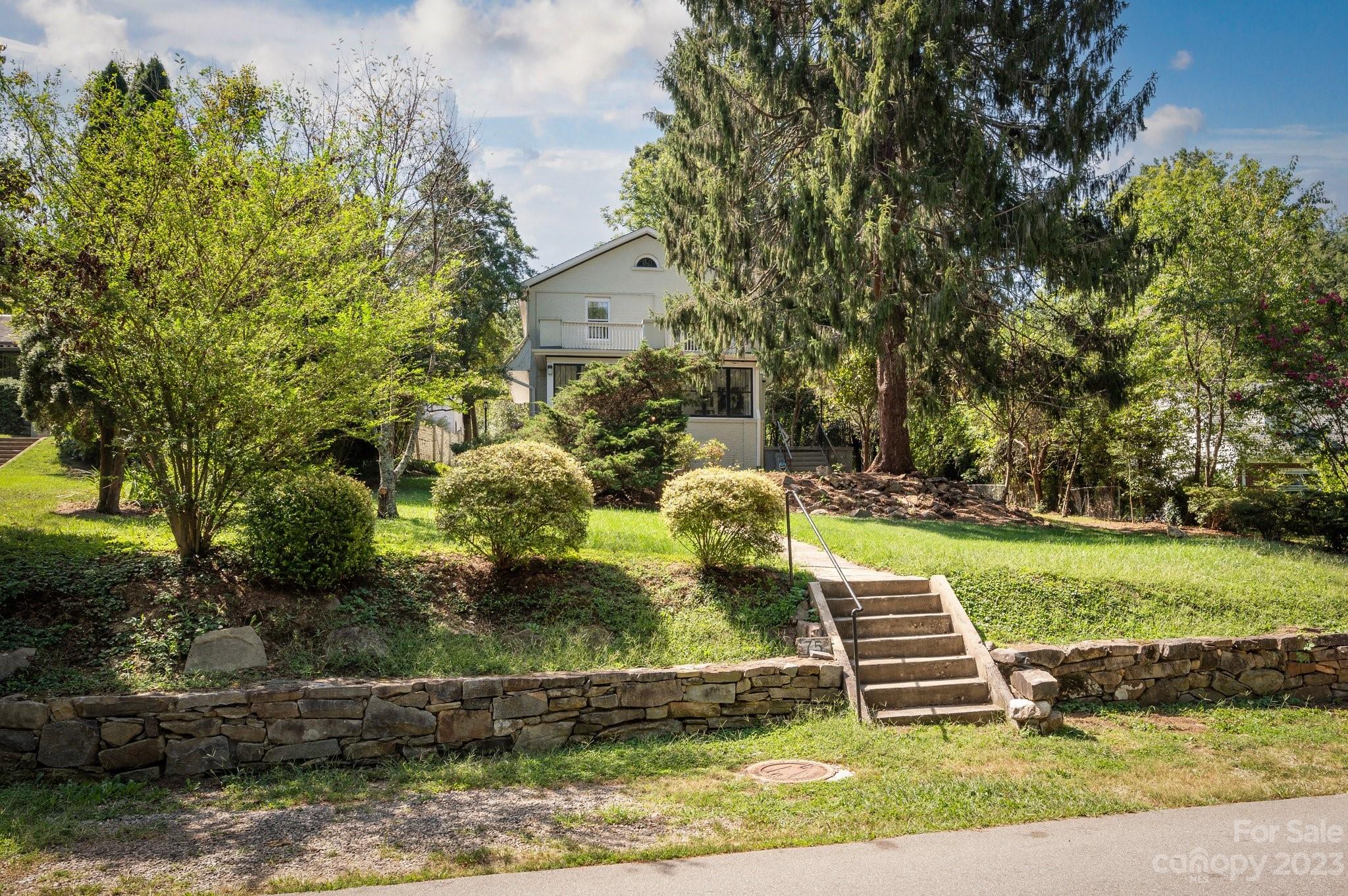 75 Lakewood Drive Asheville NC 28803