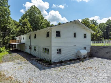 468 Deer Park Lake Road Spruce Pine NC 28777