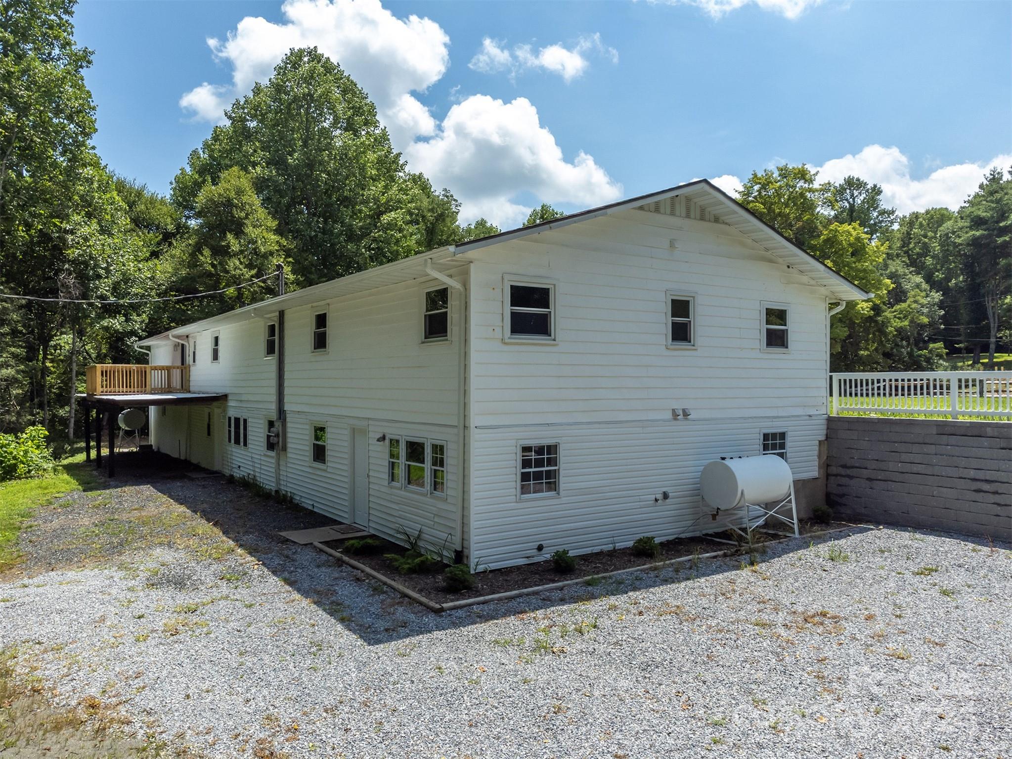 468 Deer Park Lake Road Spruce Pine NC 28777