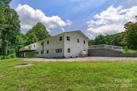 468 Deer Park Lake Road Spruce Pine NC 28777