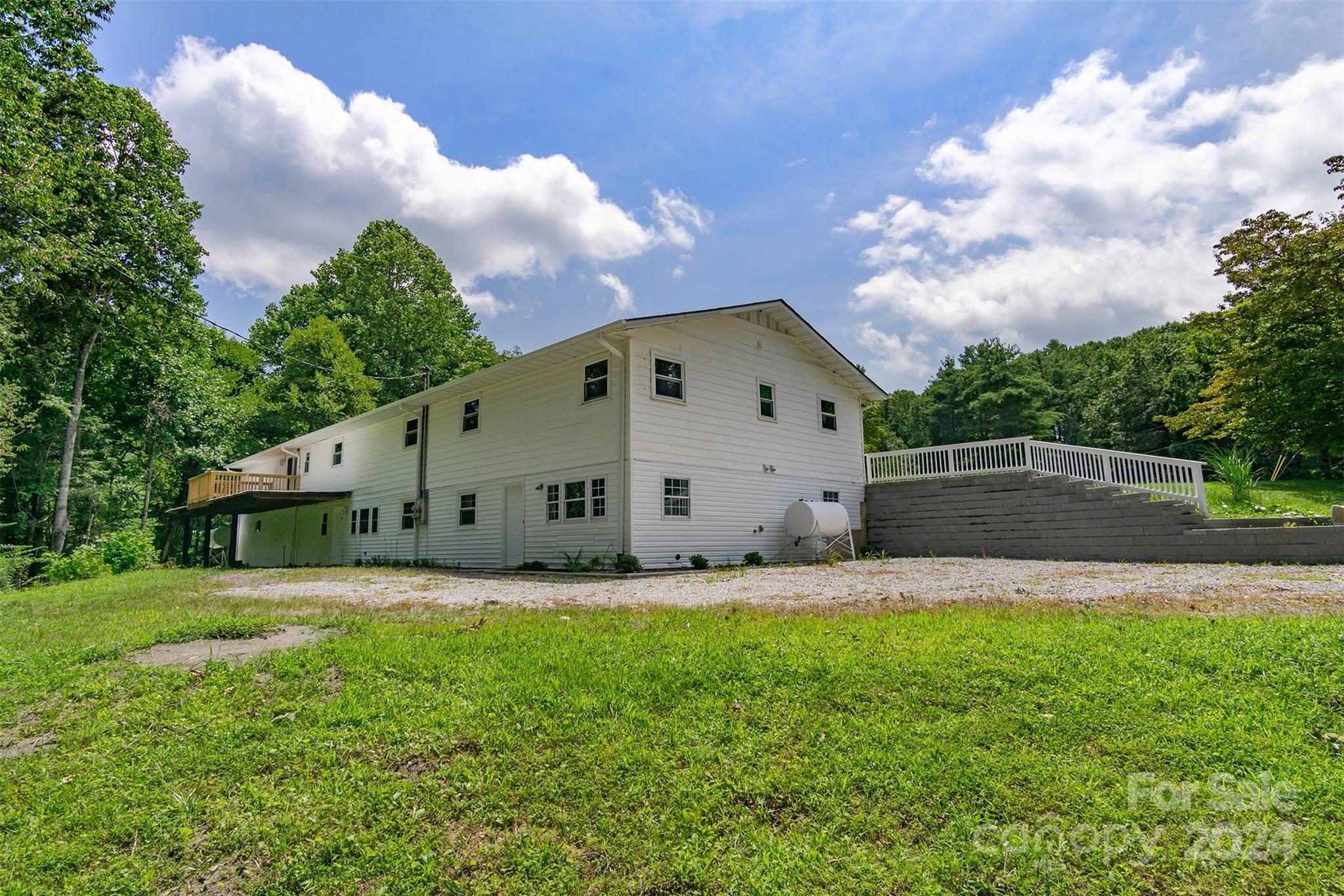 468 Deer Park Lake Road Spruce Pine NC 28777