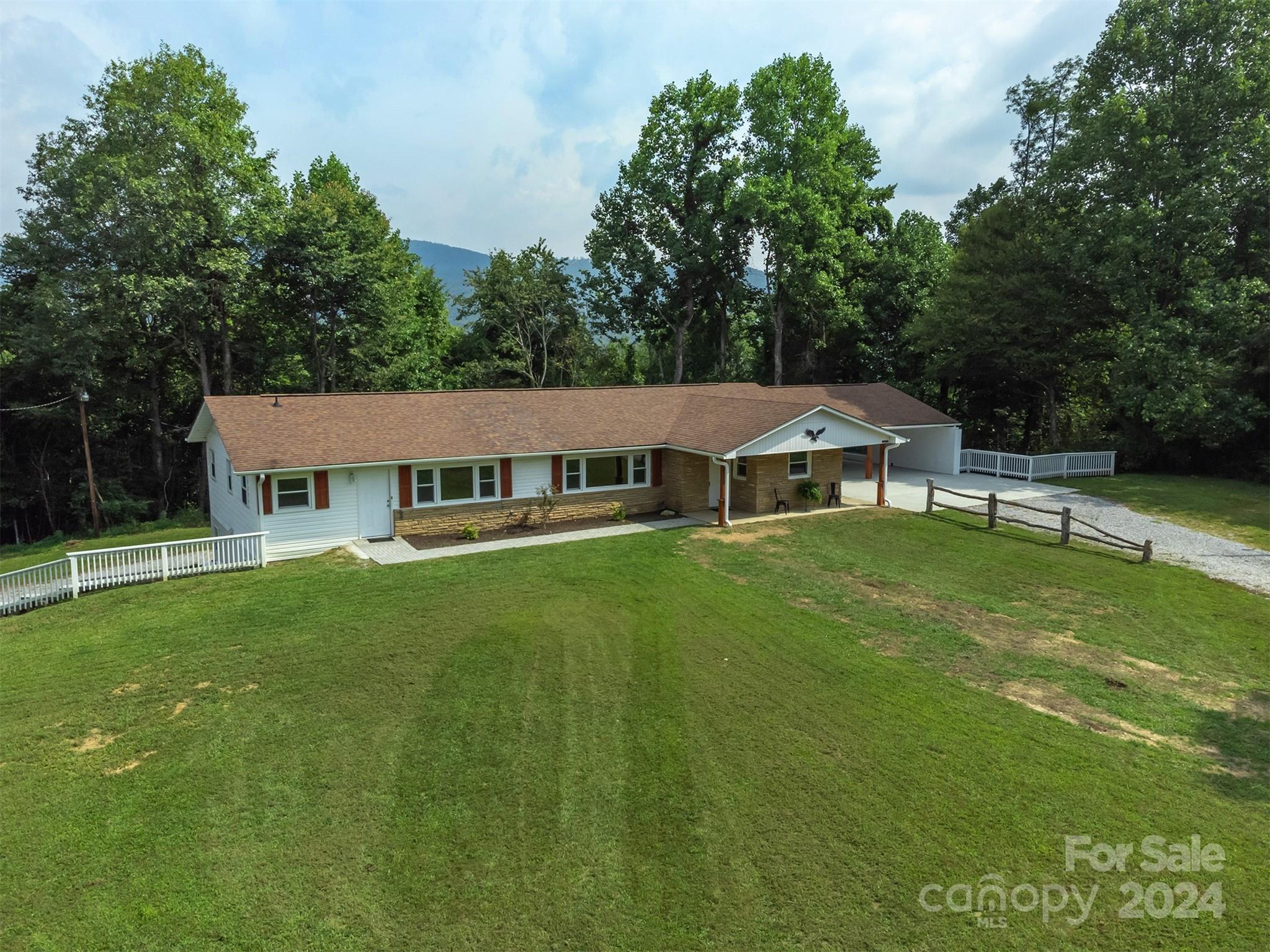 468 Deer Park Lake Road Spruce Pine NC 28777