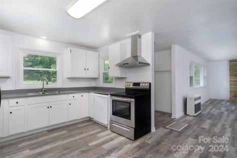 468 Deer Park Lake Road Spruce Pine NC 28777