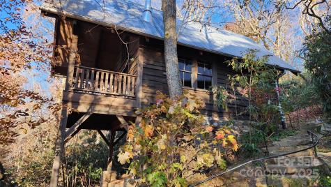 5 Chaucer Road Black Mountain NC 28711