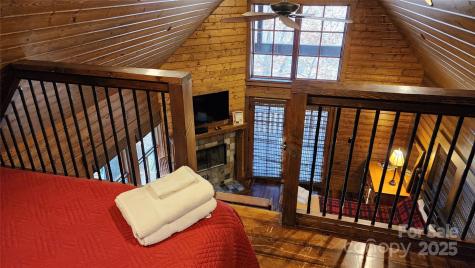 5 Chaucer Road Black Mountain NC 28711