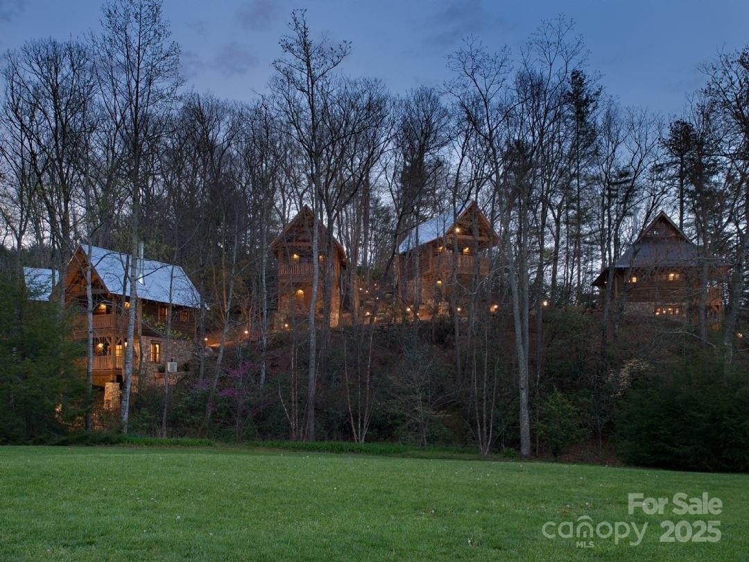 5 Chaucer Road Black Mountain NC 28711