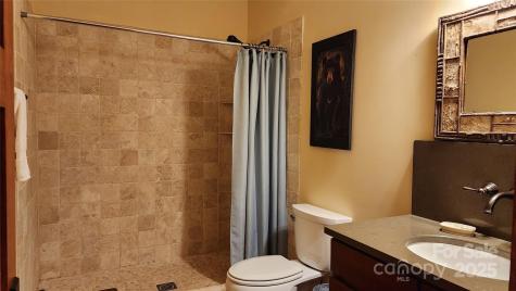 5 Chaucer Road Black Mountain NC 28711