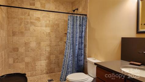 5 Chaucer Road Black Mountain NC 28711