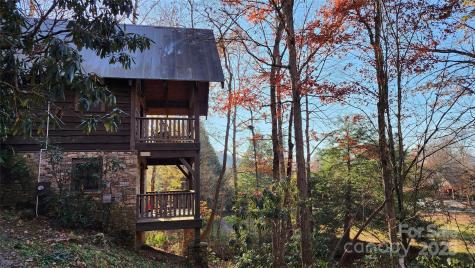 5 Chaucer Road Black Mountain NC 28711