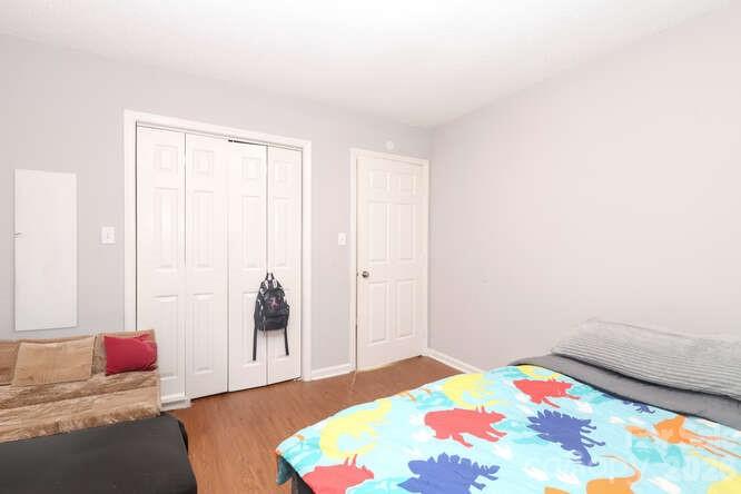1401 W Mauney Avenue Gastonia NC 28052