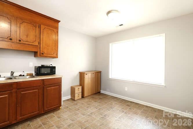 1401 W Mauney Avenue Gastonia NC 28052