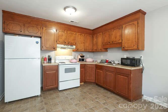 1401 W Mauney Avenue Gastonia NC 28052