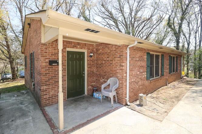 1401 W Mauney Avenue Gastonia NC 28052