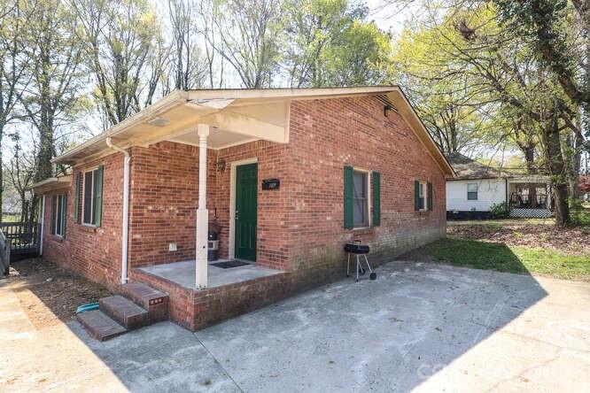 1401 W Mauney Avenue Gastonia NC 28052