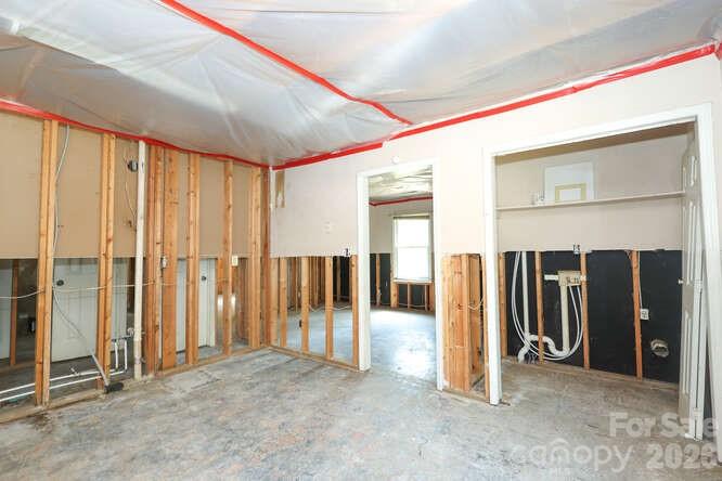1401 W Mauney Avenue Gastonia NC 28052