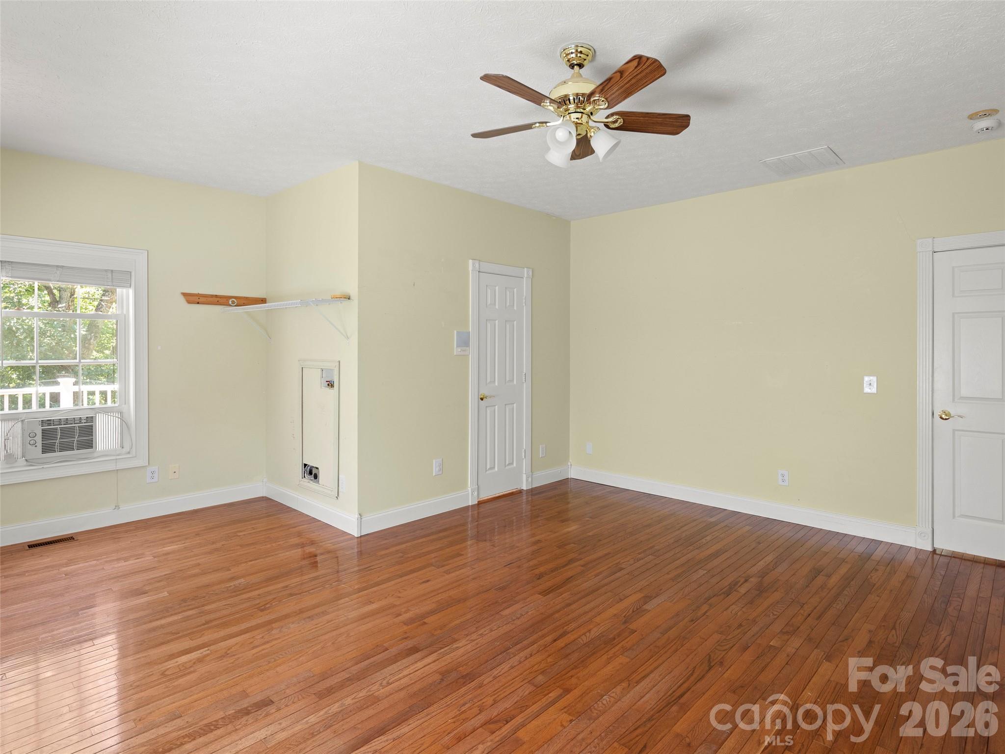 4901 Brevard Road Horse Shoe NC 28742
