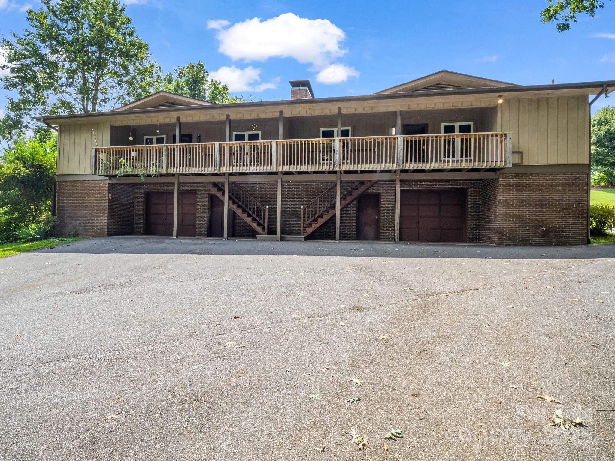 1686 Butler Bridge Road Mills River NC 28759