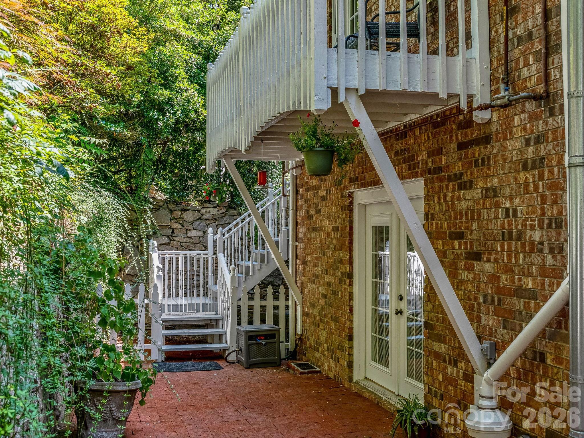 163 Northern Lights Lane Hendersonville NC 28739