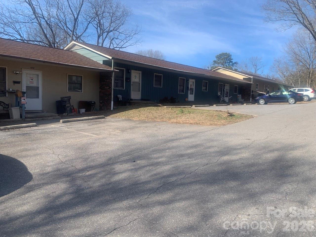 1006 3rd Street SE Hickory NC 28602