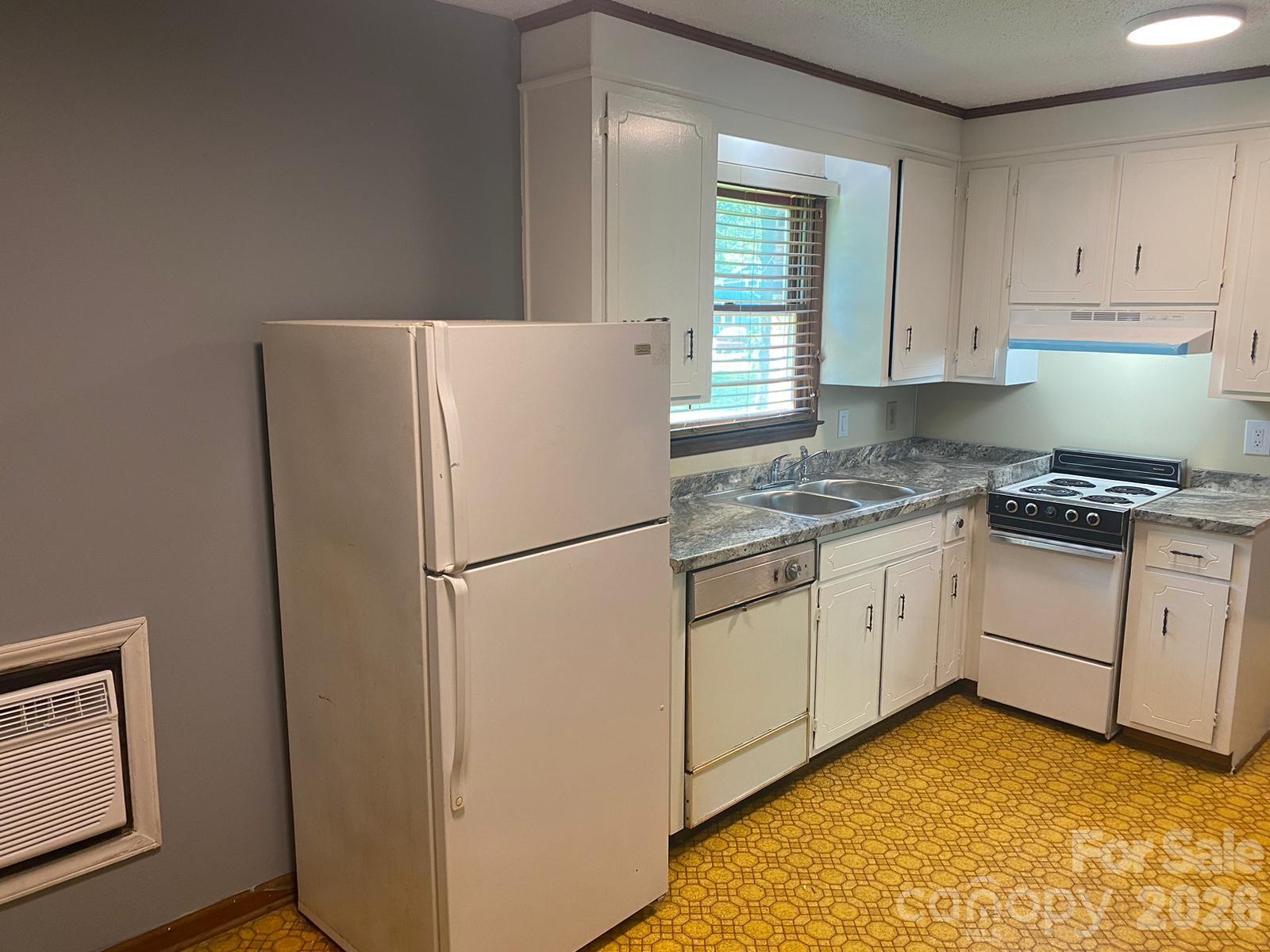 1006 3rd Street SE Hickory NC 28602